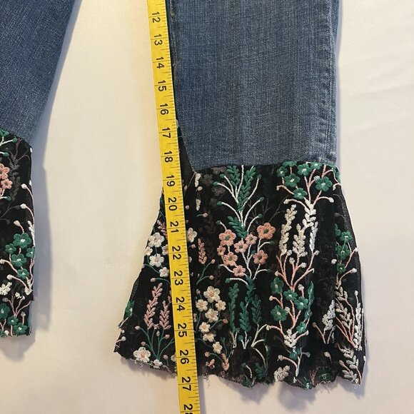 PILCRO Anthropologie Denim Jeans Size 31 FLORAL LACE FLARE Embroidery Stretch - Picture 9 of 13